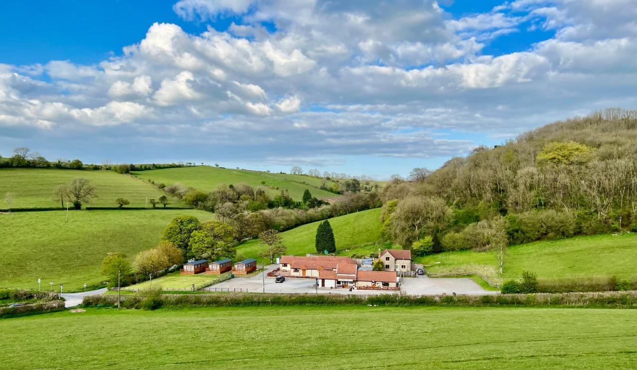 Lillypool Farm Hotell Shipham Eksteriør bilde
